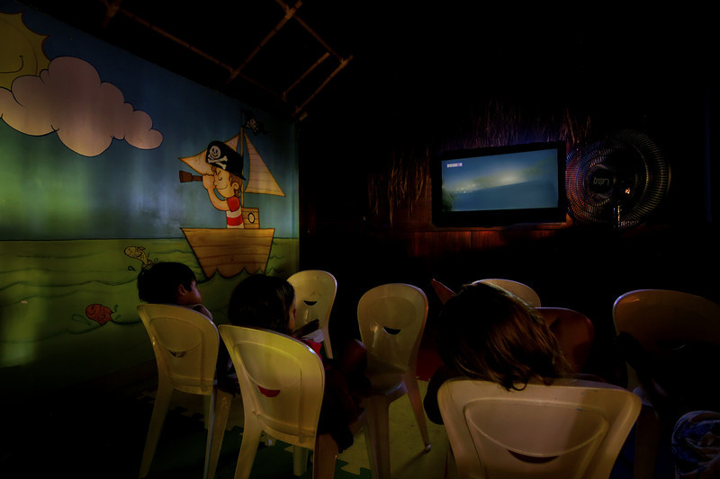 Ocapora Kids club movie room-L